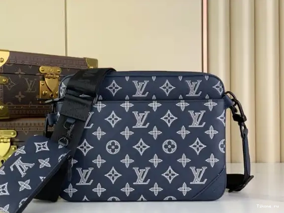 Cheap cm VUITTON Alpha-24*16*8 LOUIS Nano 0618
